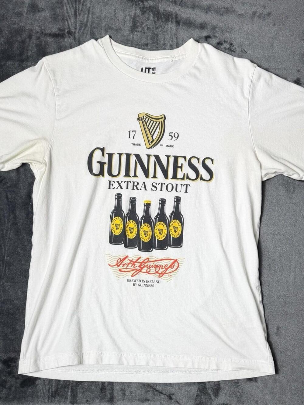 Uniqlo UT Guinness Extra Stout Beer Graphic T-Shirt Off White Cream Men's Medium